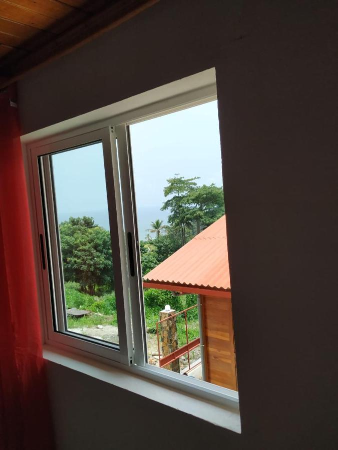 Domus Guesthouse Santana Esterno foto
