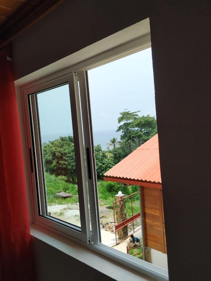 Domus Guesthouse Santana Esterno foto
