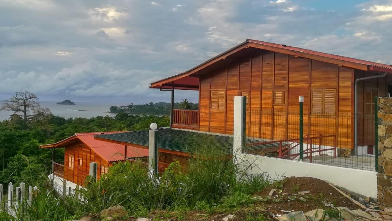 Domus Guesthouse Santana Esterno foto