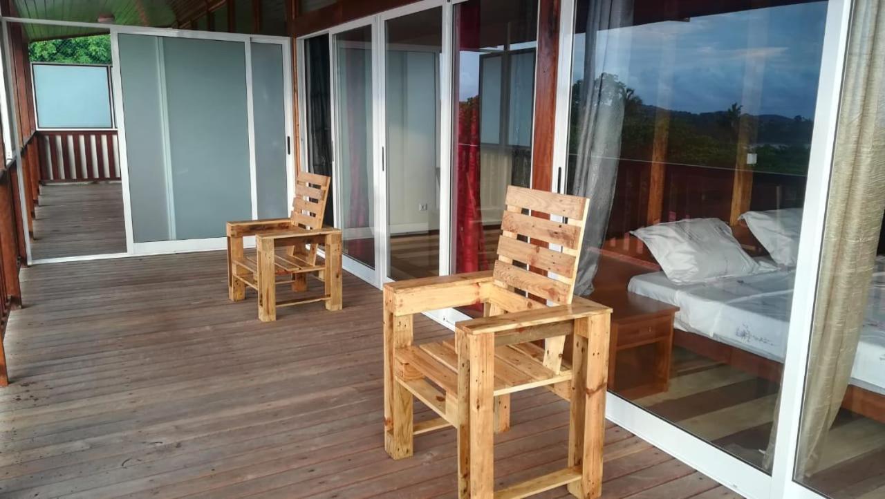 Domus Guesthouse Santana Esterno foto