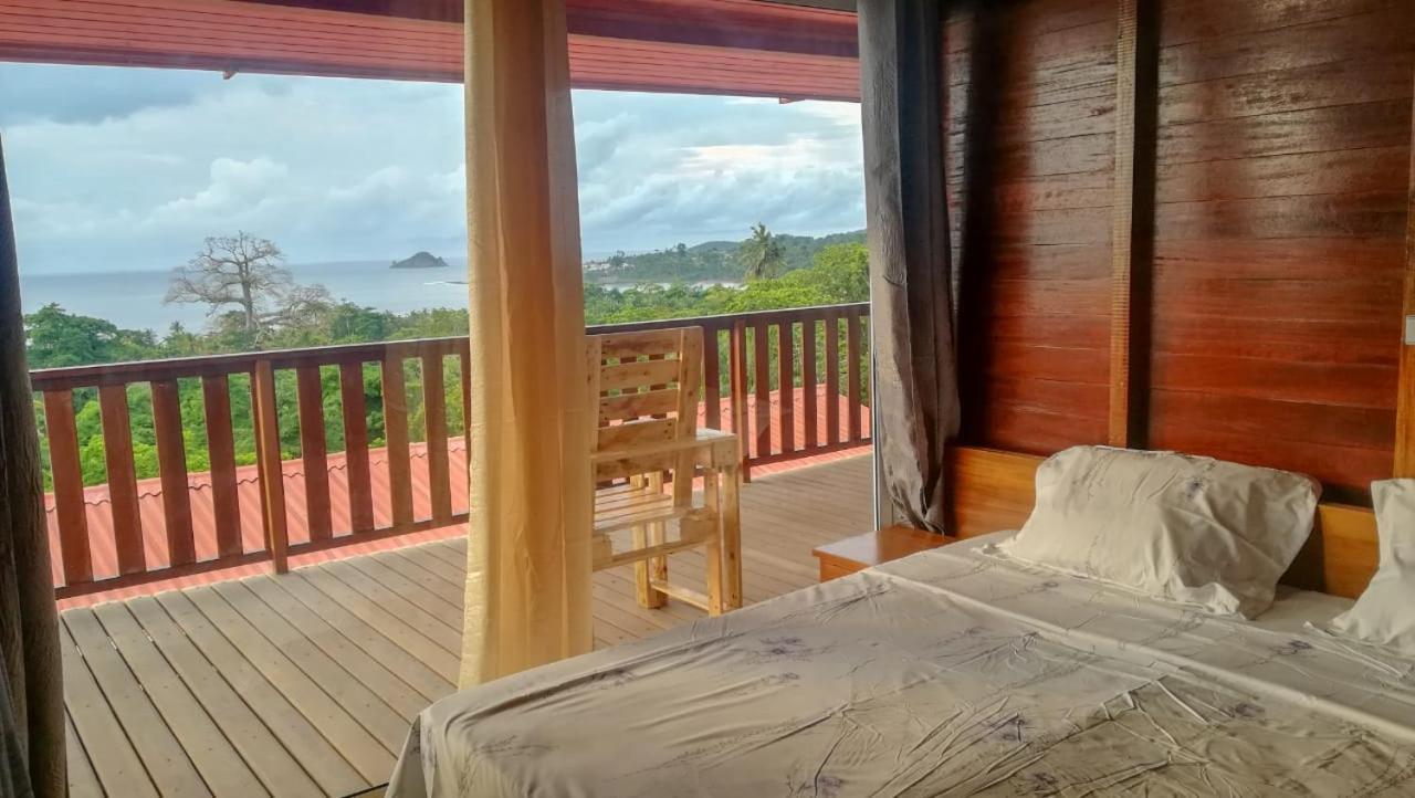 Domus Guesthouse Santana Esterno foto
