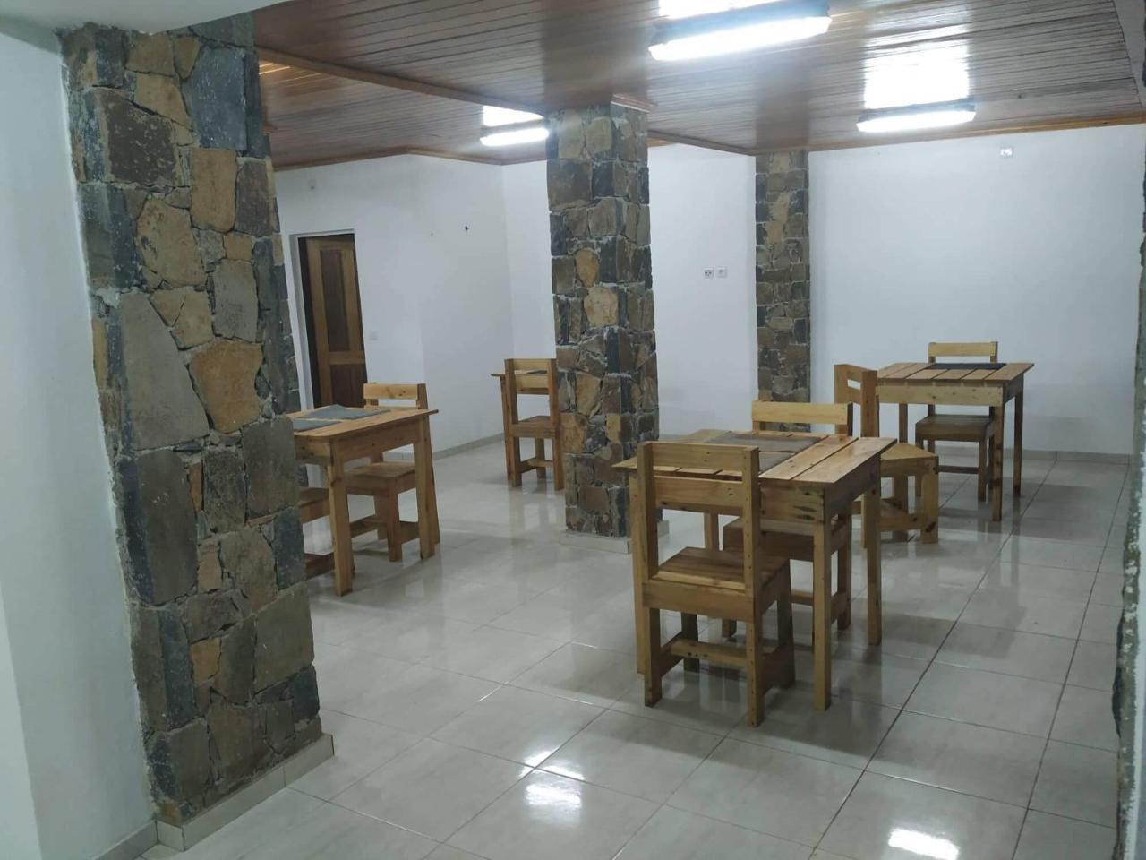 Domus Guesthouse Santana Esterno foto