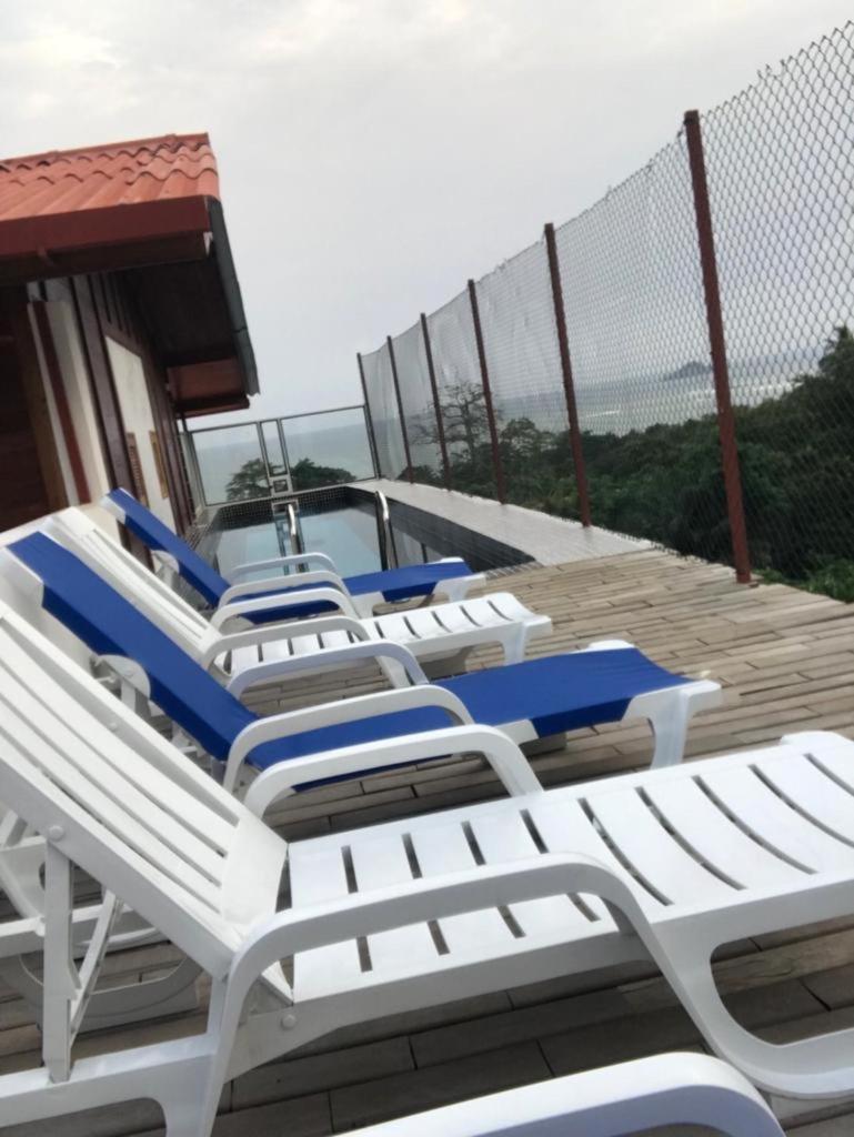 Domus Guesthouse Santana Esterno foto